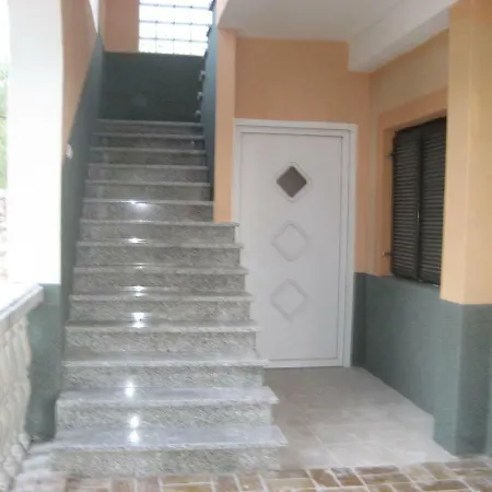 Varga Apartment